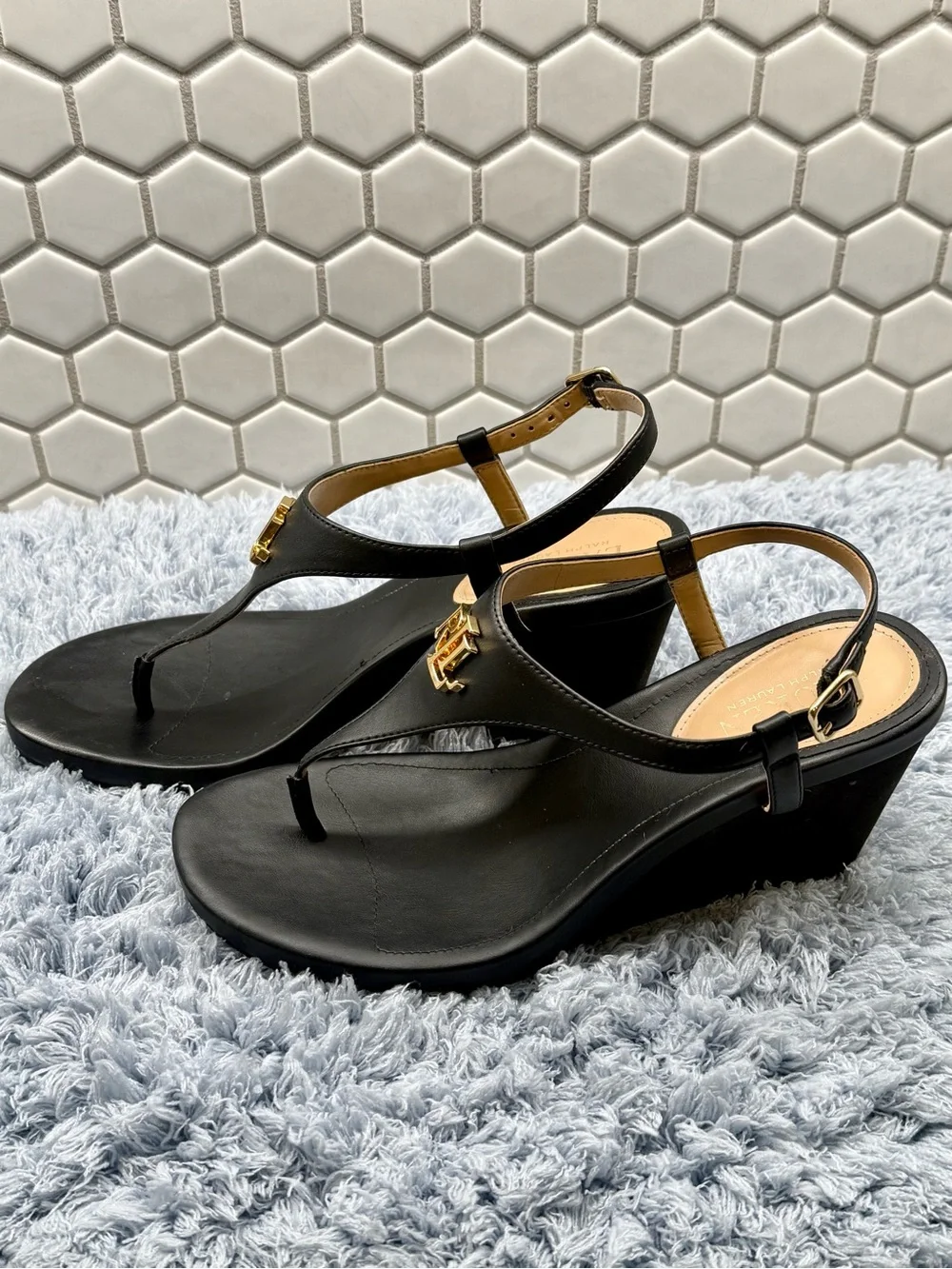 Ralph Lauren Woman’s Black Jeannie Wedge Thong Sandal 3inch heel size 8.5